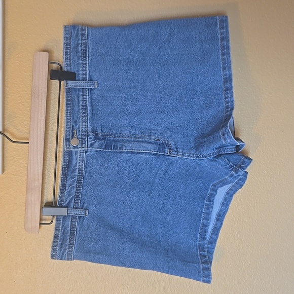 Universal Thread Pants - Sailor Shorts Size 14 NWOT